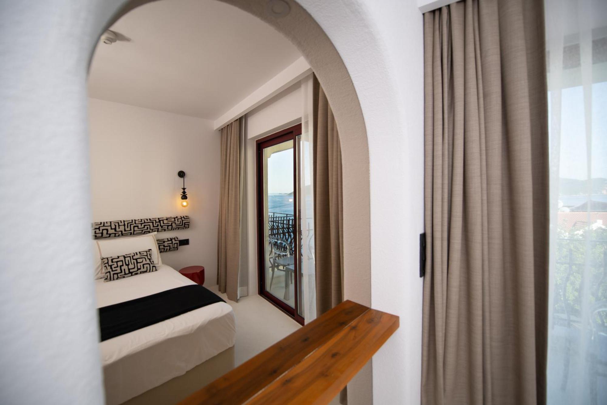 Hotel Begonvil Kas Bagian luar foto